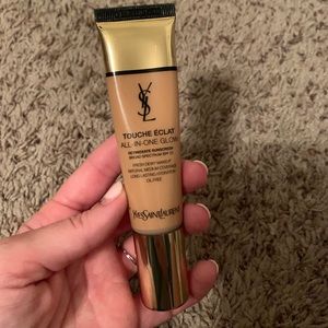 YSL Touché Eclat All in One Glow Foundation